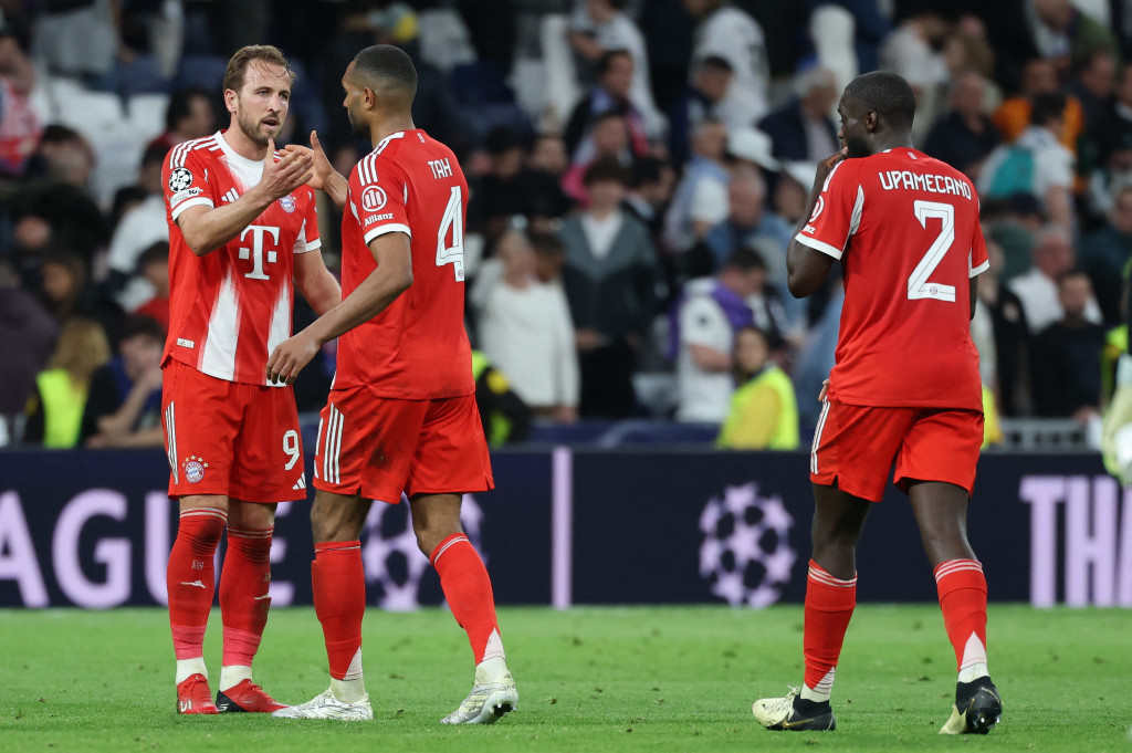 Kemenangan ini membuat Bayern Muenchen hanya perlu mengamankan hasil imbang pada leg kedua, pekan depan, untuk bisa memastikan diri melaju ke semifinal Liga Champions.