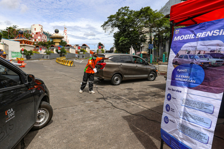 Uji emisi dilakukan secara berkala dan tanpa biaya, sekaligus mendorong kesadaran masyarakat untuk merawat kendaraan secara rutin.