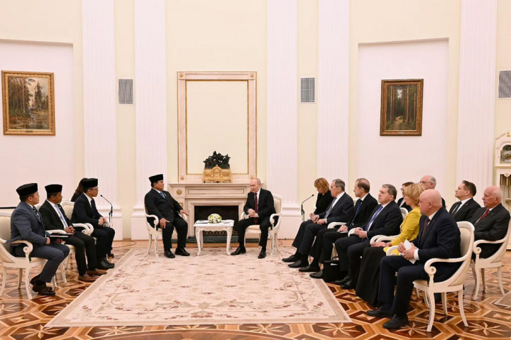 Senada, Presiden Prabowo turut menyampaikan apresiasi dan rasa terima kasih atas sambutan hangat yang diberikan di tengah padatnya agenda dari Presiden Putin.