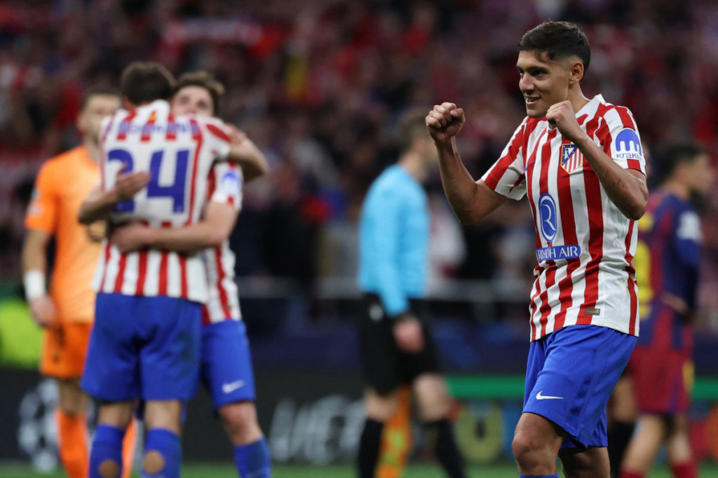 Atletico menyingkirkan Barcelona berkat unggul agregat 3-2 setelah menang 2-0 pada leg pertama.