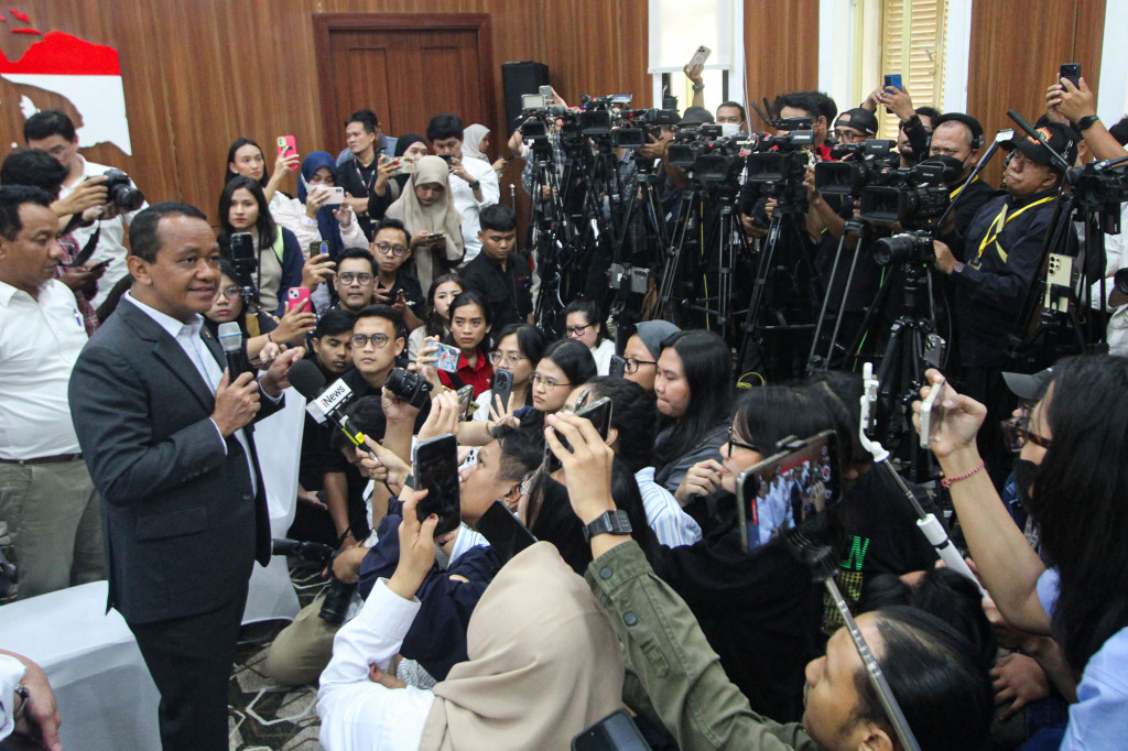 Bahlil menjelaskan, berdasarkan estimasi awal, penemuan tersebut memiliki potensi sumber daya gas sekitar 5 triliun kaki kubik (Tcf) serta 300 juta barel kondensat. 