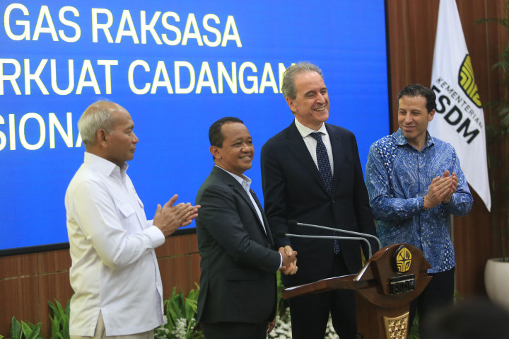 Perusahaan minyak dan gas bumi (migas) asal Italia, ENI, berhasil menemukan cadangan gas raksasa baru di Indonesia. 