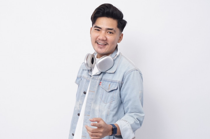 Lagu “Gadis Manis Kalimantan” dengan potongan lirik “P P Apa” tengah ramai digunakan sebagai backsound video di TikTok. Lagu ini dipopulerkan oleh Syahriyadi, pemuda asal Barabai, Hulu Sungai Tengah, Kalimantan Selatan.