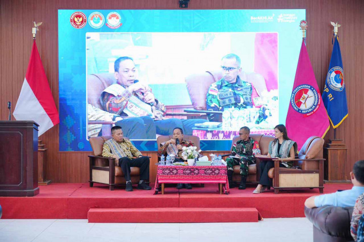 Badan Nasional Pengelola Perbatasan (BNPP) RI kembali menyelenggarakan program BNPP MENYALA (Menyapa Langsung Mahasiswa) dalam bentuk kuliah umum interaktif di Politeknik Ben Mboi, Universitas Pertahanan (Unhan) RI, Kabupaten Belu, Nusa Tenggara Timur, Sabtu, 25 April 2026.