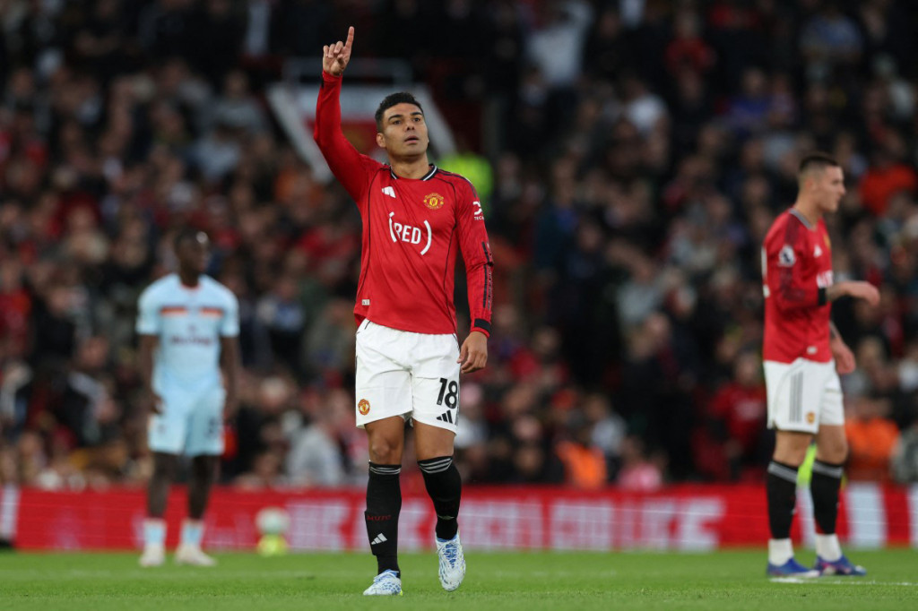 MU unggul dua gol di babak pertama berkat Casemiro dan Benjamin Sesko.