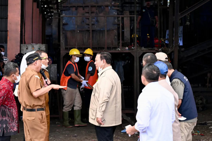 Kepala Negara mengungkapkan bahwa inisiatif pengelolaan sampah seperti TPST BLE mulai diadopsi oleh berbagai daerah. 