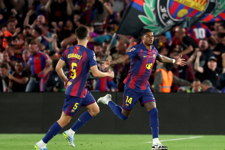 Dua gol Marcus Rashford dan Ferran Torres membuat Blaugrana mengunci gelar liga lebih awal karena jumlah poin yang sudah tidak mungkin lagi dikejar Real Madrid.