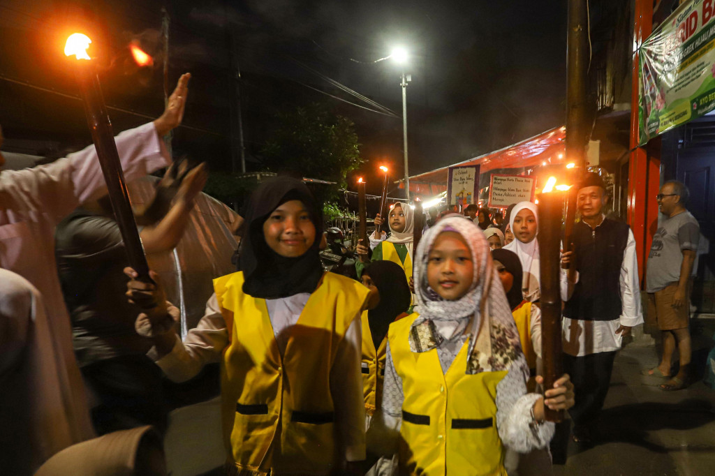 Kegiatan tersebut merupakan bagian dari syiar Islam sekaligus menjadi ajang silaturahmi, ungkapan rasa syukur, dan upaya mempererat kebersamaan antarwarga.