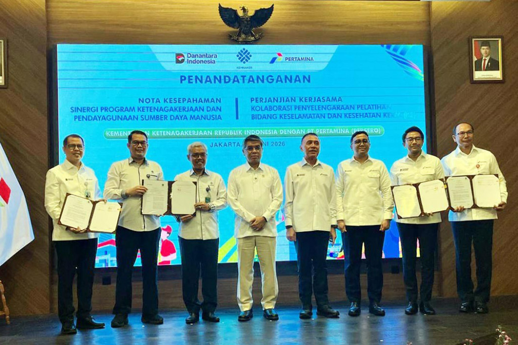 Kerja sama ini difokuskan pada penguatan pelatihan vokasi bidang Keselamatan dan Kesehatan Kerja (K3) sebagai bagian dari upaya membangun SDM unggul yang sejalan dengan Asta Cita Presiden Prabowo Subianto. Pria yang akrab disapa Iwan Bule itu menilai kolaborasi Pertamina dan Kemnaker memiliki makna strategis, bahkan geopolitis.