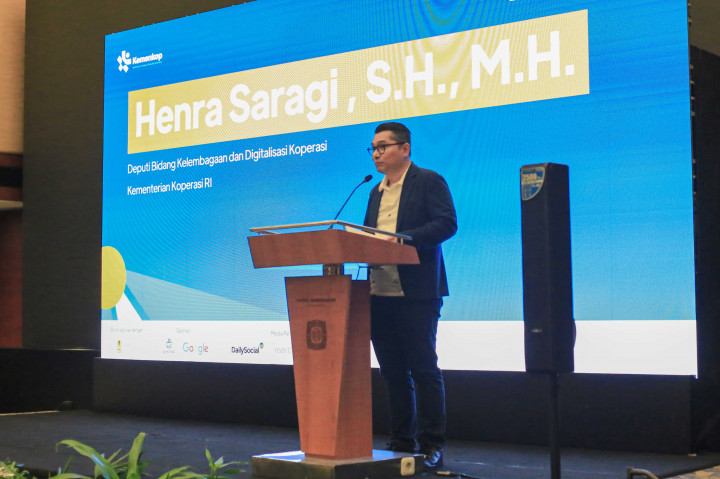 Deputi Bidang Kelembagaan dan Digitalisasi Koperasi Henra Saragih mengatakan penyelenggaraan Hackathon Digital Cooperatives menjadi ruang bagi generasi muda untuk berkontribusi dalam pengembangan koperasi melalui inovasi digital.