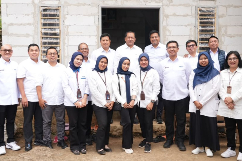 Di Mojokerto, dampak pemberdayaan PNM telah dirasakan secara luas. Hingga 30 Juni 2026, PNM telah melayani lebih dari 73 ribu nasabah aktif di Kota dan Kabupaten Mojokerto melalui 25 Unit Mekaar, didukung 352 Account Officer Pendamping yang secara rutin mendampingi nasabah dalam 5.515 kelompok mingguan. Sementara di tingkat nasional, lebih dari 23,3 juta masyarakat prasejahtera telah dilayani oleh lebih dari 40 ribu AO melalui 4.655 kantor layanan termasuk 58 cabang dalam 36 Provinsi di Indonesia. 