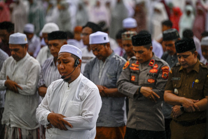 Salat Istisqa dilaksanakan sebagai ikhtiar dan doa bersama di tengah musim kemarau yang melanda sejumlah wilayah.