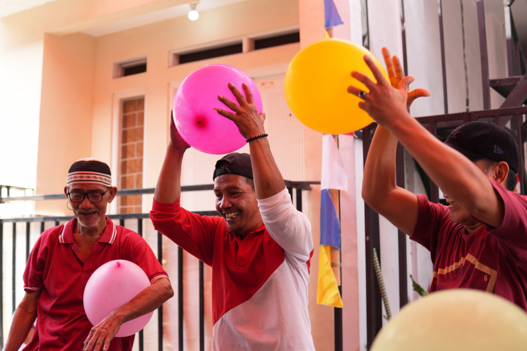 Dengan semangat kebersamaan yang terbangun, perayaan HUT ke-81 RI di lingkungan RT 05 tidak hanya menjadi ajang perlombaan, tetapi juga menjadi momen bagi warga untuk merayakan kemerdekaan bersama.