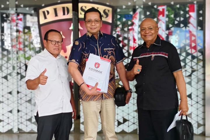 “Prinsipnya sederhana, setiap orang harus diperlakukan sama di hadapan hukum,” ujar perwakilan Koalisi Sipil Masyarakat Anti Korupsi (KOSMAK) Sugeng Teguh Santoso, Jakarta, Rabu, 19 Agustus 2026.