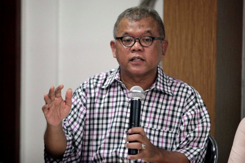 Pakar hukum pidana Abdul Fickar Hadjar mendorong kejaksaan meminta keterangan dari pihak-pihak yang dinilai memiliki informasi terkait dua hal yang tengah ditelaah. Menurut dia, langkah tersebut diperlukan untuk memperoleh gambaran yang lebih utuh.