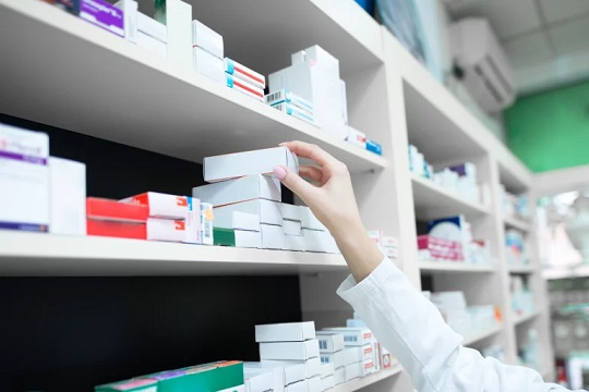 Keinginan menurunkan berat badan dengan cepat sering membuat masyarakat tergoda mencoba produk pelangsing yang menjanjikan hasil instan. Padahal, dokter mengingatkan obesitas merupakan penyakit kronis yang memerlukan penanganan bertahap dan berbasis ilmu pengetahuan.