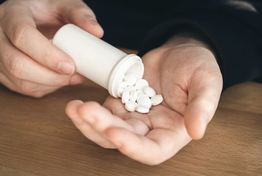 Pesan tersebut disampaikan dalam diskusi kesehatan Health Corner bertema “Kelola Obesitas Secara Aman, Waspada Produk Obat Abal-abal”, yang membahas pentingnya pola hidup sehat serta kewaspadaan terhadap obat penurun berat badan yang belum jelas keamanannya.