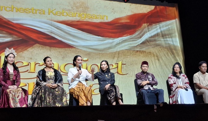 Pertunjukan tersebut merupakan kolaborasi PARFI ’56, Keana Production, dan Dompet Dhuafa yang memadukan seni pertunjukan dengan kepedulian sosial. Kisah menjelang Proklamasi Kemerdekaan Indonesia dikemas melalui pendekatan teatrikal dan orkestrasi kebangsaan.