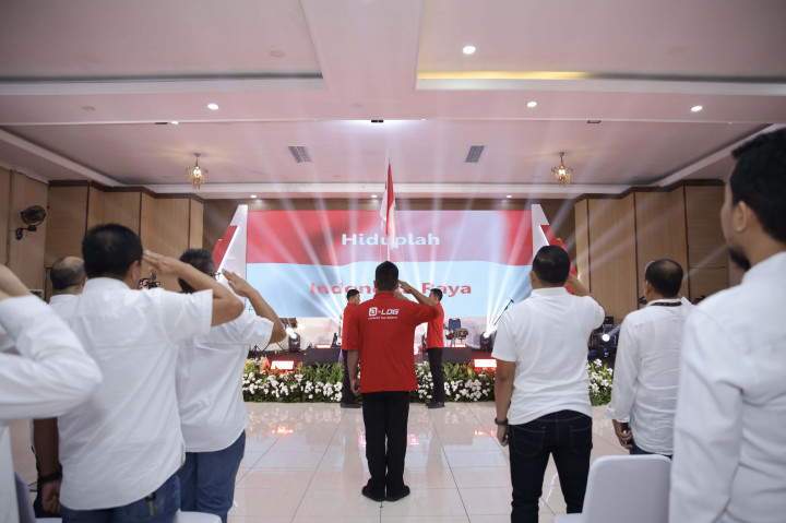 Mengusung tema “Aman Sepanjang Jalan, Berkah dan Bangga Bersama”, kegiatan tersebut menjadi wadah untuk meningkatkan kesadaran pengemudi dalam menerapkan keselamatan selama menjalankan tugas.
