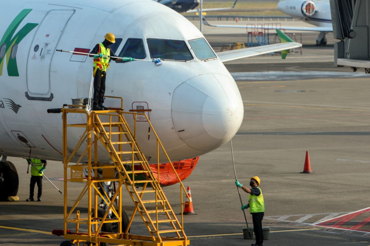 Bandara Soekarno-Hatta menunda pembukaan kembali operasional pada 7 September 2026 setelah sebelumnya menghentikan penerbangan akibat erupsi gunung berapi tersebut.