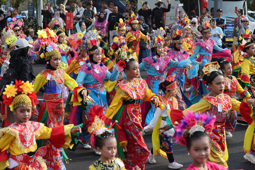 Gelaran Semarak Nandak Ondel-Ondel Betawi menjadi bukti nyata bahwa budaya Betawi tetap hidup, dinamis, dan mampu menyatukan masyarakat dalam harmoni kebhinekaan.