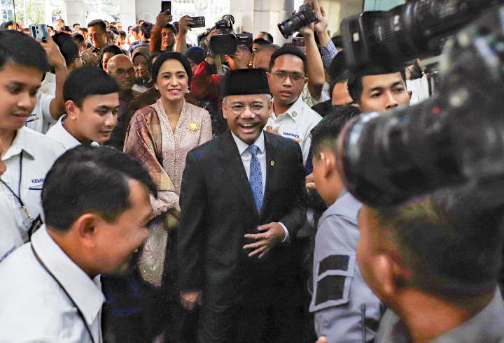 Presiden Prabowo Subianto resmi menunjuk Suahasil Nazara sebagai Menteri Keuangan menggantikan Purbaya Yudhi Sadewa dalam perombakan kabinet.