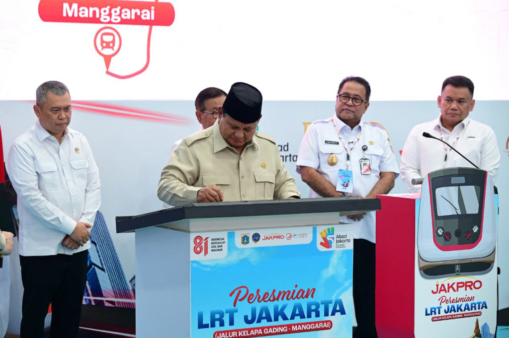 Presiden Prabowo Subianto meresmikan LRT Jakarta Jalur Kelapa Gading–Manggarai di Stasiun LRT Manggarai, Jakarta Selatan, pada Rabu, 16 September 2026. Kehadiran jalur sepanjang 12,2 kilometer tersebut diharapkan semakin memperkuat layanan transportasi publik sekaligus mendukung mobilitas masyarakat di Jakarta.