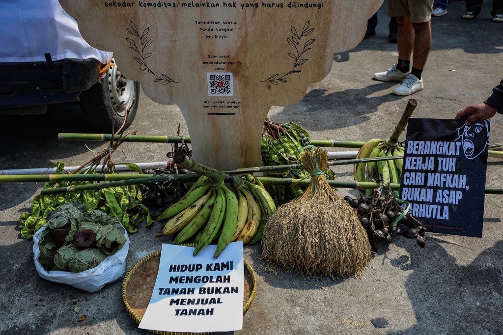 Bertepatan dengan Hari Keadilan Ekologis, aksi bertema Dari Tapak untuk Keadilan Generasi tersebut mendesak Presiden dan DPR RI menjalankan mandat TAP MPR No. IX/2001 tentang pembaruan agraria dan pengelolaan sumber daya alam yang berkeadilan.