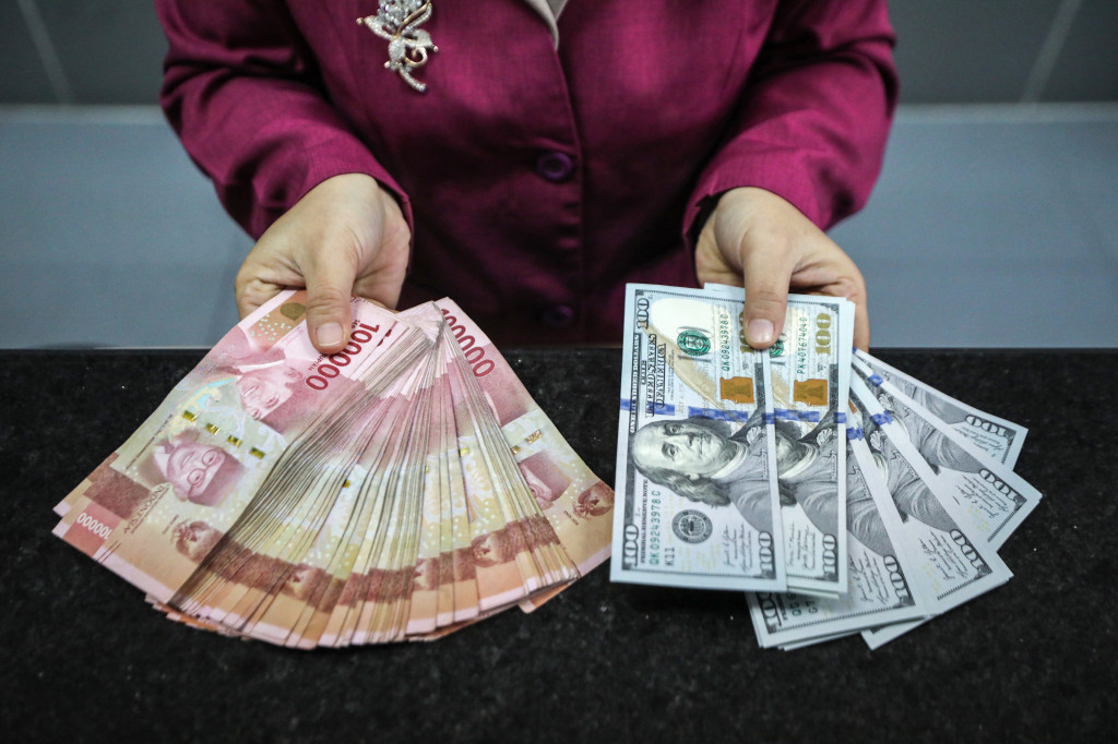 Pelemahan tersebut dipengaruhi kekhawatiran terhadap inflasi global serta lonjakan harga minyak dunia yang menembus US$108 per barel akibat konflik di Selat Hormuz.