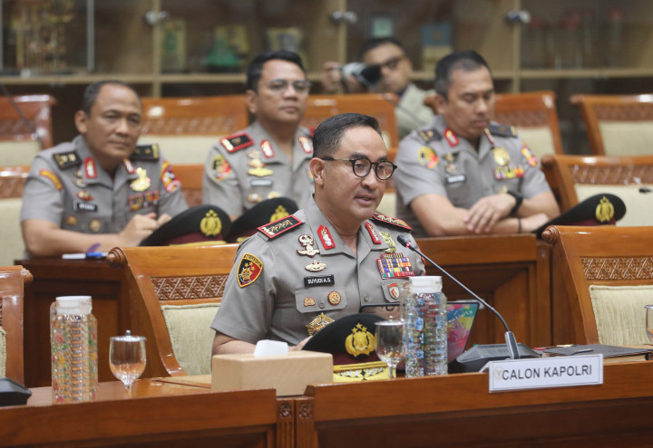 Calon Kepala Kepolisian Negara Republik Indonesia (Kapolri) Komisaris Jenderal Polisi Suyudi Ario Seto mengikuti uji kelayakan dan kepatutan di Komisi III DPR, Kompleks Parlemen, Senayan, Jakarta, Kamis, 1 Oktober 2026. 