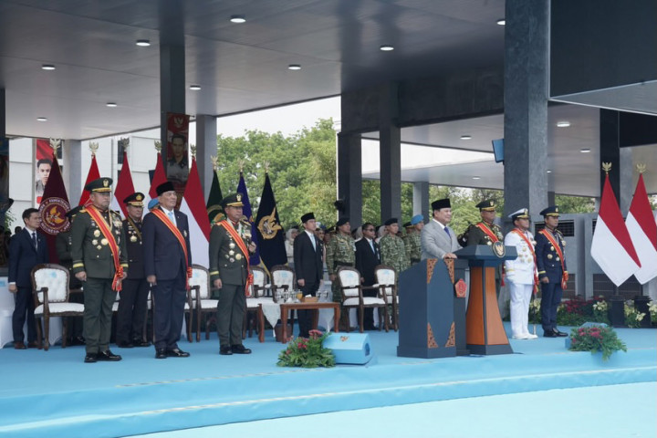 Dalam amanatnya, Presiden menyampaikan apresiasi kepada seluruh prajurit TNI yang telah mengabdikan jiwa dan raga untuk menjaga kedaulatan serta keutuhan Negara Kesatuan Republik Indonesia (NKRI), memperkokoh persatuan bangsa, dan melindungi masyarakat.