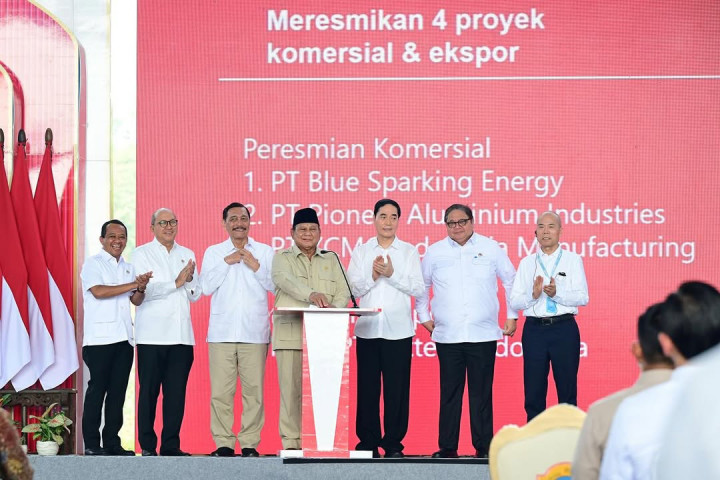 Dalam sambutannya, Presiden Prabowo menegaskan bahwa ekspor perdana baterai kendaraan listrik merupakan bukti nyata bahwa strategi hilirisasi industri nasional berjalan dengan baik dan akan terus dilanjutkan untuk memperkuat pembangunan ekonomi Indonesia.