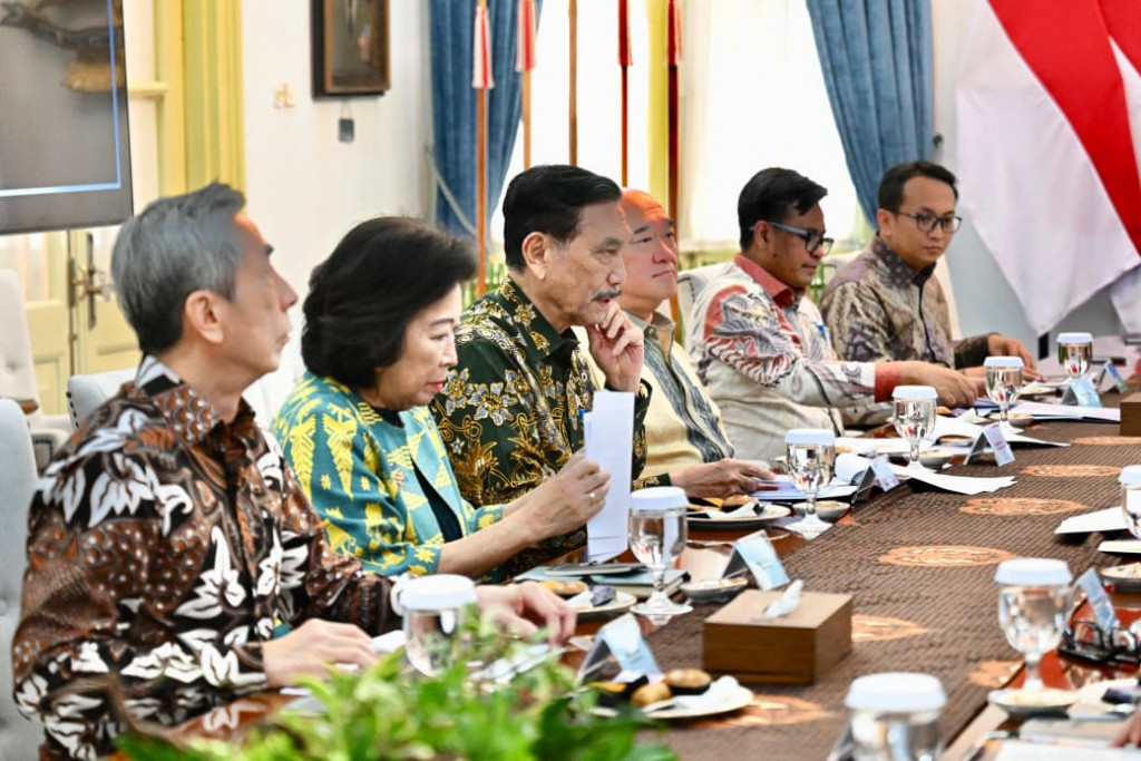 Pertemuan tersebut membahas perkembangan ekonomi terkini serta sejumlah rekomendasi kebijakan dalam merespons dinamika global dan dampaknya terhadap perekonomian nasional.