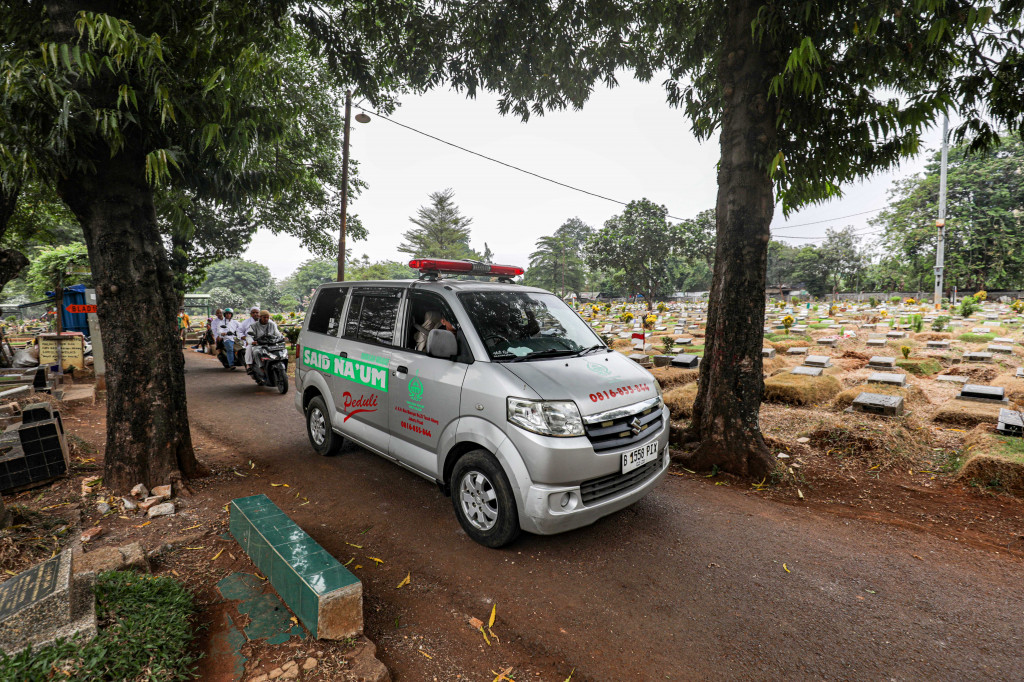 Dinas Pertamanan dan Hutan Kota DKI Jakarta mencatat masih tersedia sekitar 26.640 petak makam siap pakai yang diperkirakan hanya mencukupi kebutuhan hingga sembilan bulan ke depan. 