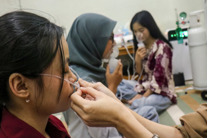 Lebih dari 11.000 orang di Palangkaraya dilaporkan telah mendapatkan perawatan akibat infeksi saluran pernapasan selama krisis kebakaran hutan dan lahan yang berlangsung berbulan-bulan.