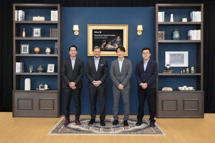 ‎PT Asuransi Allianz Life Indonesia memperkenalkan SmartLink Guard Investa, produk asuransi yang dikaitkan dengan investasi (PAYDI) dengan pilihan subdana dalam mata uang rupiah dan dolar Amerika Serikat (AS).