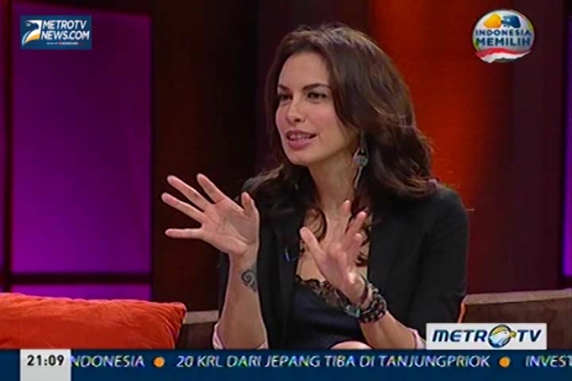 Just Alvin!: I'm Here and I'm Single (1)