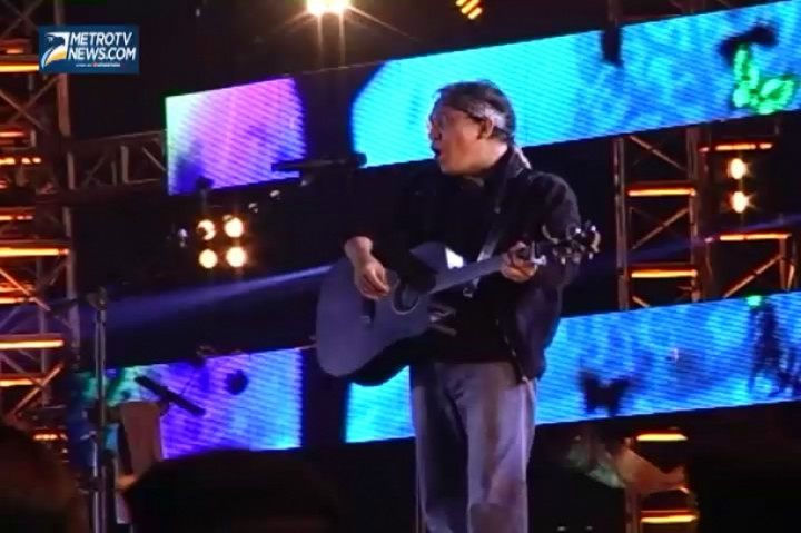 Konser Iwan Fals di Monas Diwarnai Bentrokan