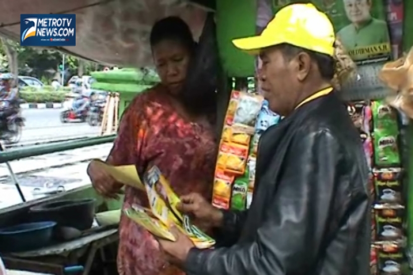 Caleg Berkantong Tipis Kampanye di Warung