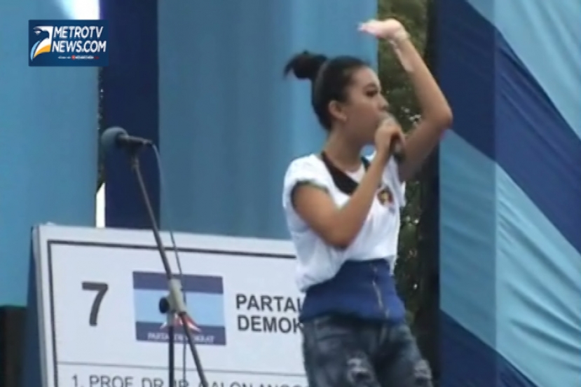 Kampanye dan Goyang Syur (2)