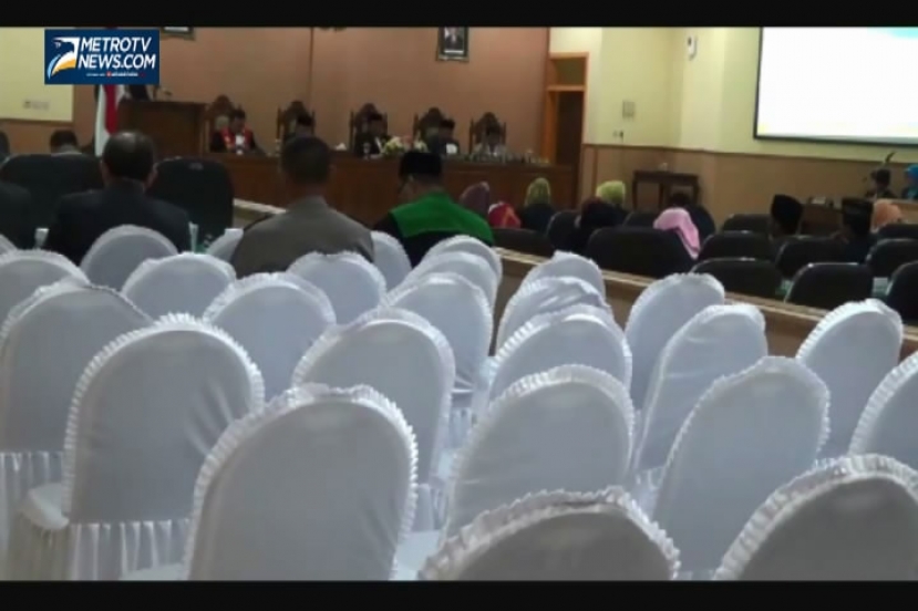 Diduga Sibuk Kampanye, Puluhan Anggota DPRD Mangkir Rapat