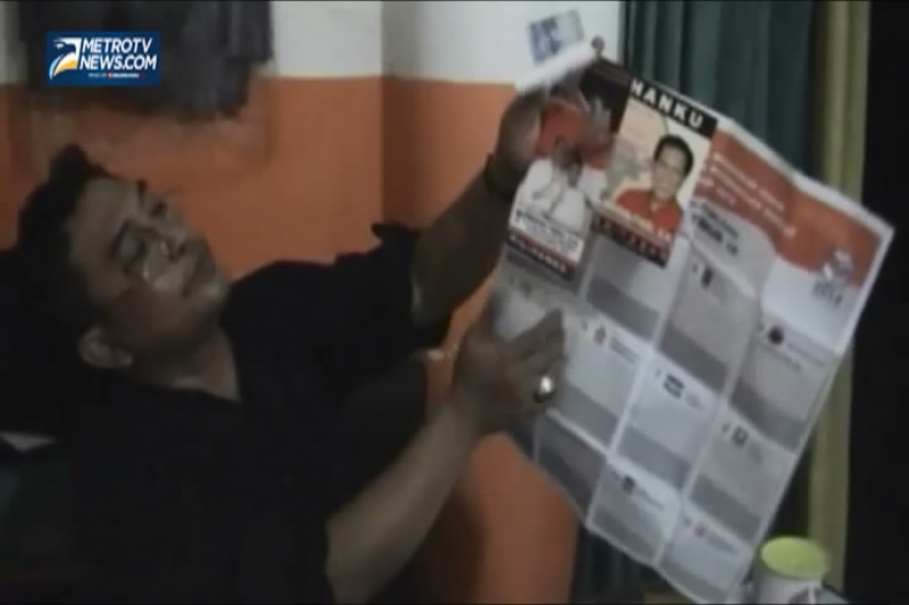 Panwaslu Temukan Caleg Bagi-Bagi Uang ke Warga