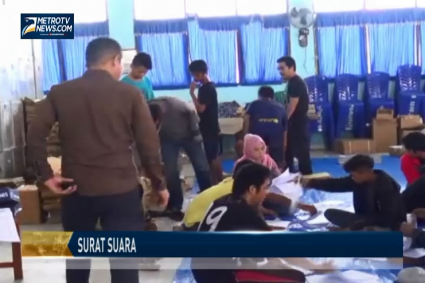 KPU Poso Sortir Surat Suara Rusak