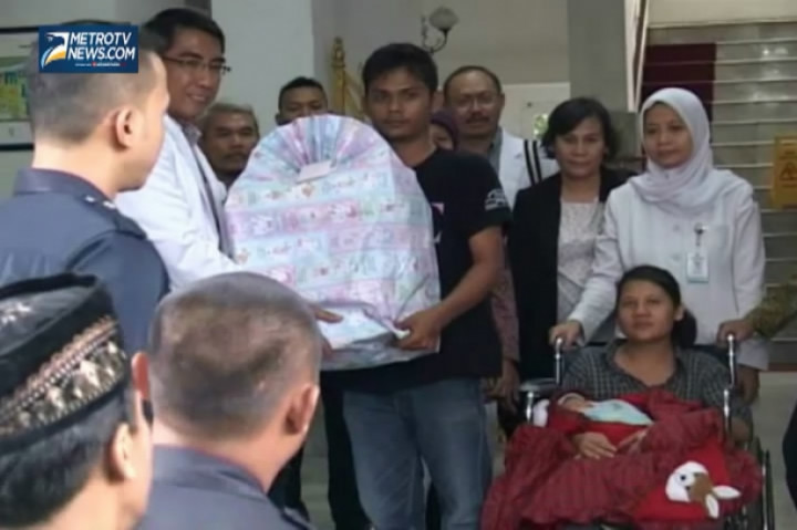 Kepulangan Ibu dan Bayi Valensia dari RSHS Bandung