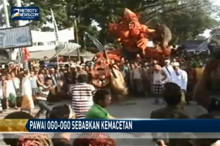 Umat Hindu Gelar Arakan Ogoh-ogoh di Jalinsum