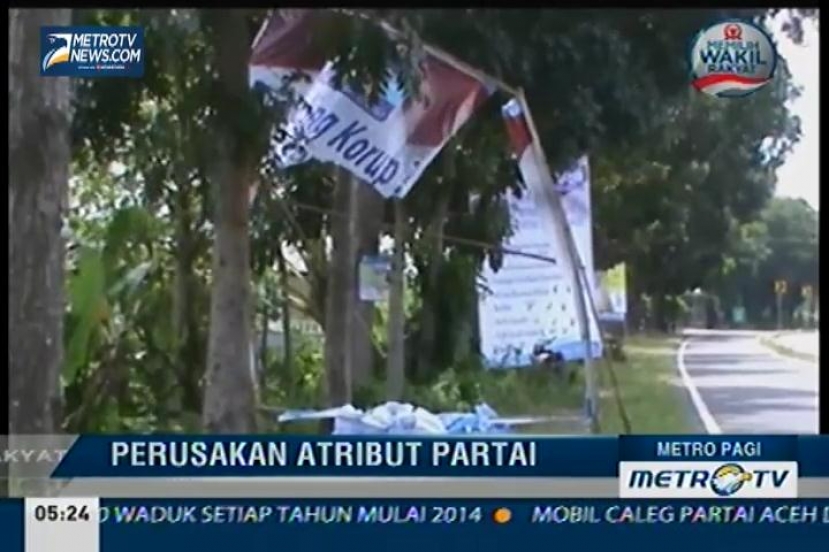 Dua Baliho Partai Demokrat Dirusak Orang Tak Dikenal