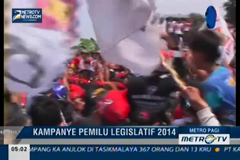 Kampanye Terakhir Partai Gerindra di Bandung dan PDI Perjuangan di Jember