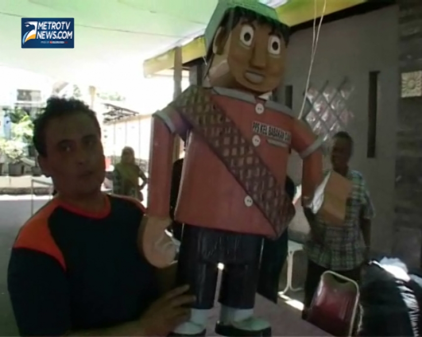 Tekan Angka Golput, Warga Bangun TPS Unik