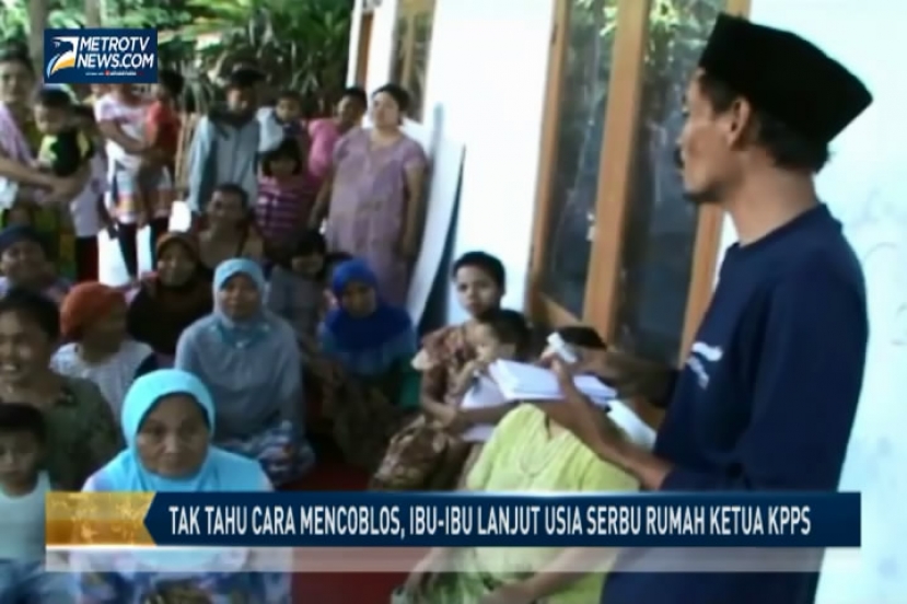 Tak Tahu Cara Mencoblos, Ibu-ibu Lanjut Usia Serbu Rumah Ketua KPPS