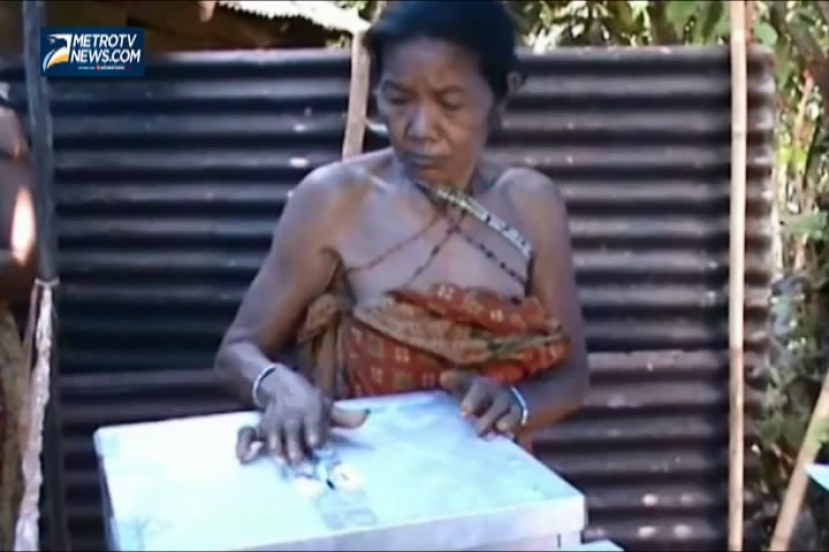 Belasan Suku Anak Dalam Mencoblos